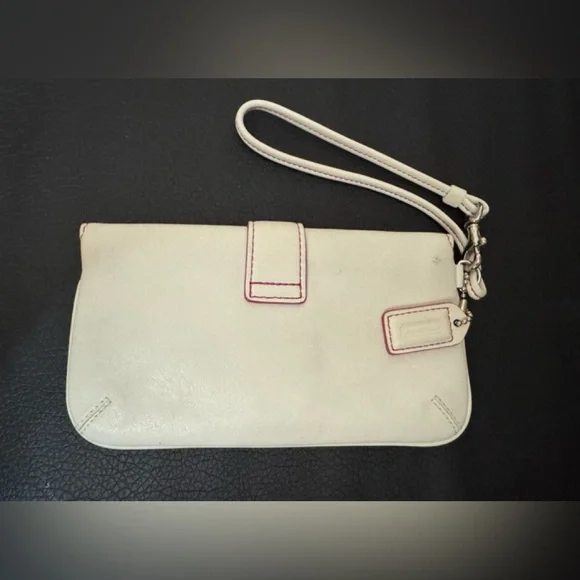 Coach Cream Wristlet with Pink Flower Accent vintage - Picture 2 of 5